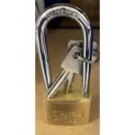 VRPA018 BURG WACHTER MAGNO BPL242B 40MM BRASS LONG SHACKLE PADLOCK